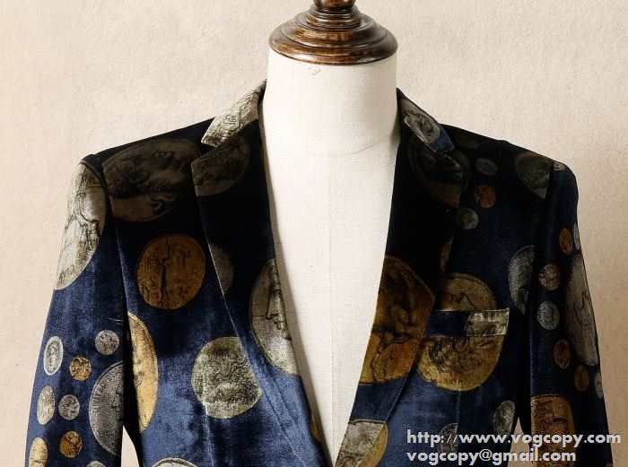 お買い得　2015秋冬 VERSACE ヴェルサーチ 注目のアイテム　スーツ レジャー