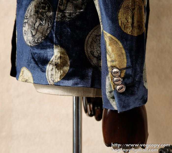 お買い得　2015秋冬 VERSACE ヴェルサーチ 注目のアイテム　スーツ レジャー