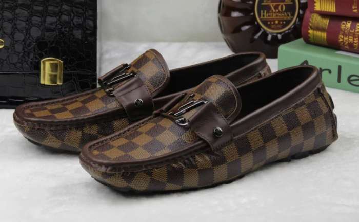 上質 大人気！ ルイ ヴィトン LOUIS VUITTON カジュアルシューズ