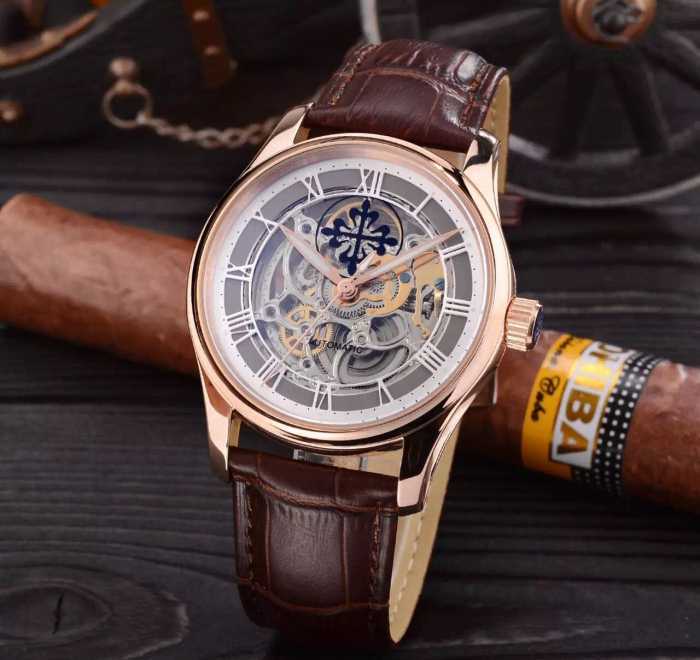 首胸ロゴ  2016 Patek Philippe パテックフィリップ 男性用腕時計