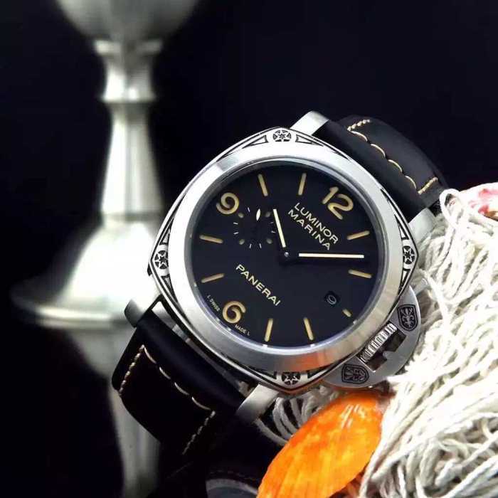 コスパ最高のプライス2016 PANERAI パネライ 3針クロノグラフ 日付表示腕時計