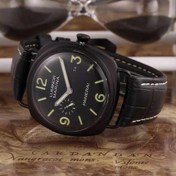格安！2016 panerai パネライ 3針クロノグラフ 日付表示 腕時計