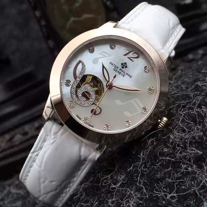 大注目！2016 Patek Philippe パテックフィリップ サファイヤクリスタル風防 女性用腕時計 8色可選