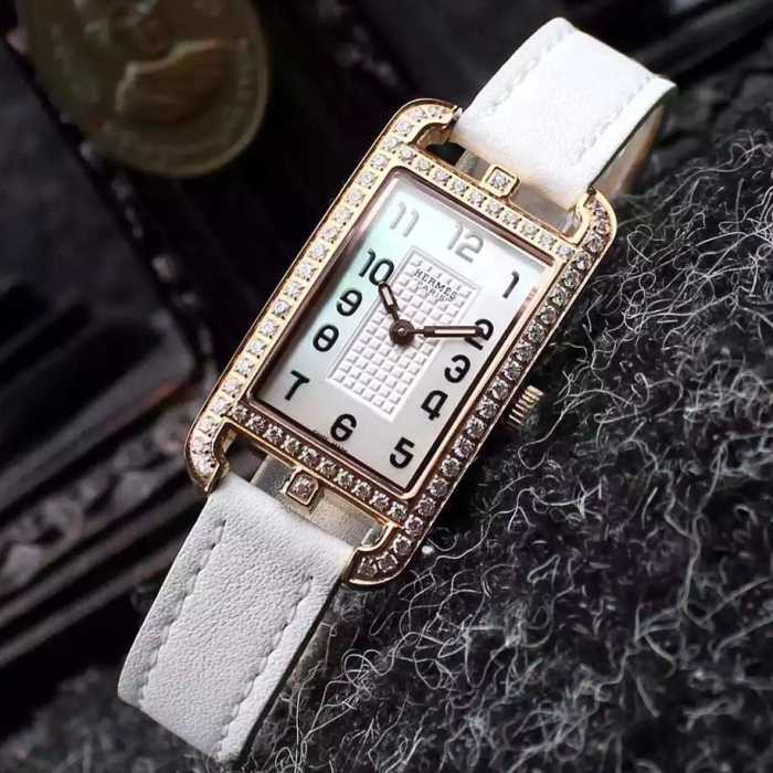 2016 人気雑誌掲載 HERMES エルメス サファイヤクリスタル風防 女性用腕時計 8色可選