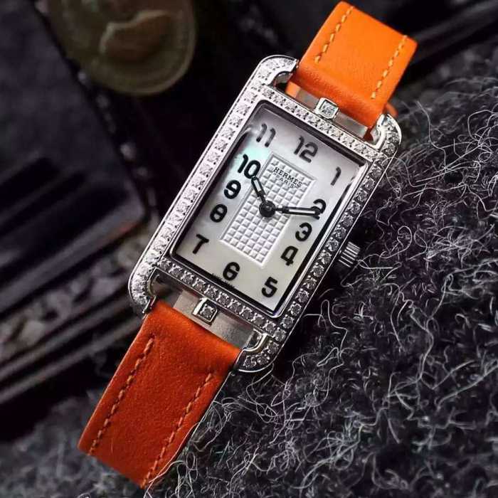 ずっと人気♪ 2016 HERMES エルメス スイス輸入クオーツムーブメント 女性用腕時計 4色可選