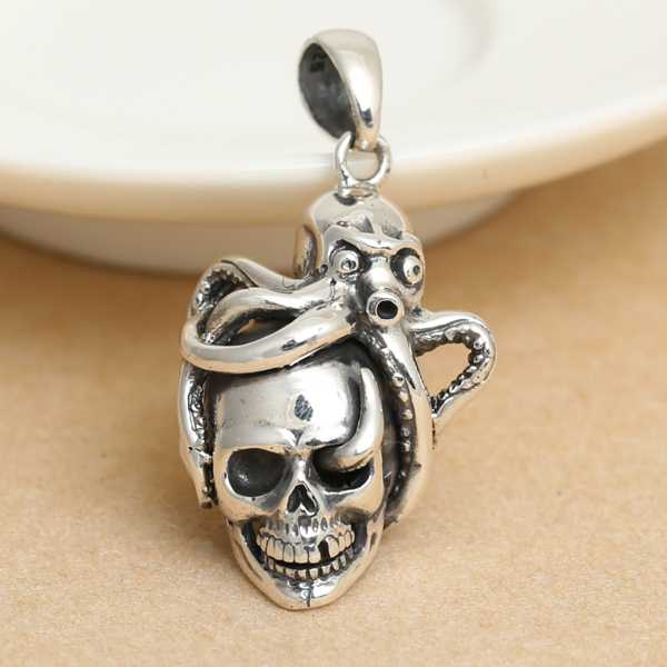 肌触りのいい 2016 クロムハーツ CHROME HEARTS シルバー925 ペンダントトップ