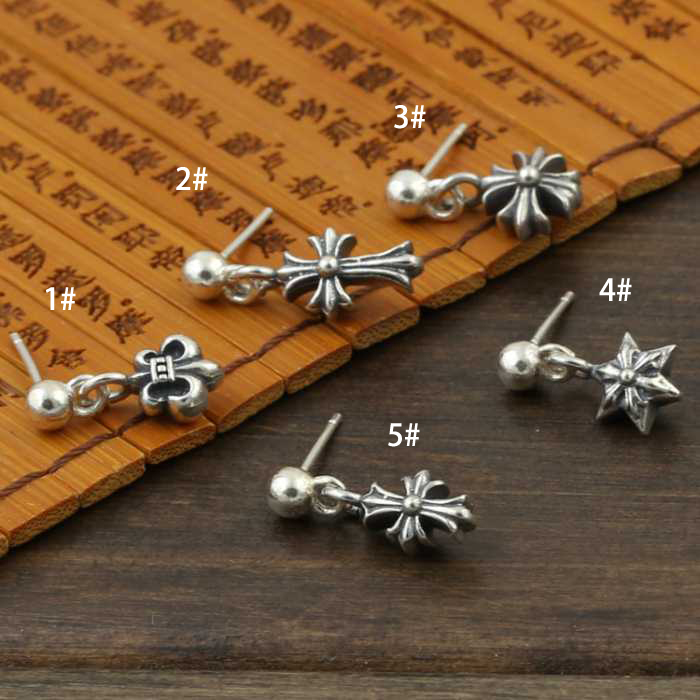 2016 数に限りがある クロムハーツ CHROME HEARTS シルバー925 ピアス