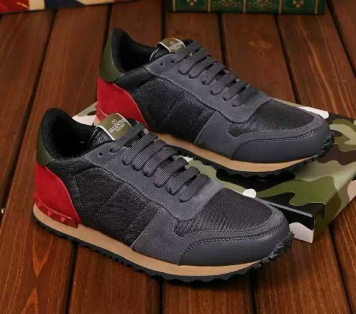 モデル大絶賛♪ 2016 ヴァレンティノ VALENTINO ランニングシューズ