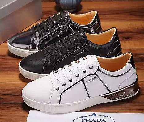 【人気ブログ掲載】 2016 プラダ PRADA フラットシューズ 2色可選