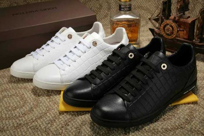 2016 ルイ ヴィトン LOUIS VUITTON 綺麗に決まるフォルム！フラットシューズ 2色可選