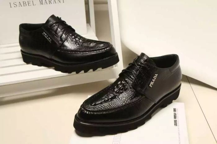 大人気再登場 2016 プラダ PRADA カジュアルシューズ