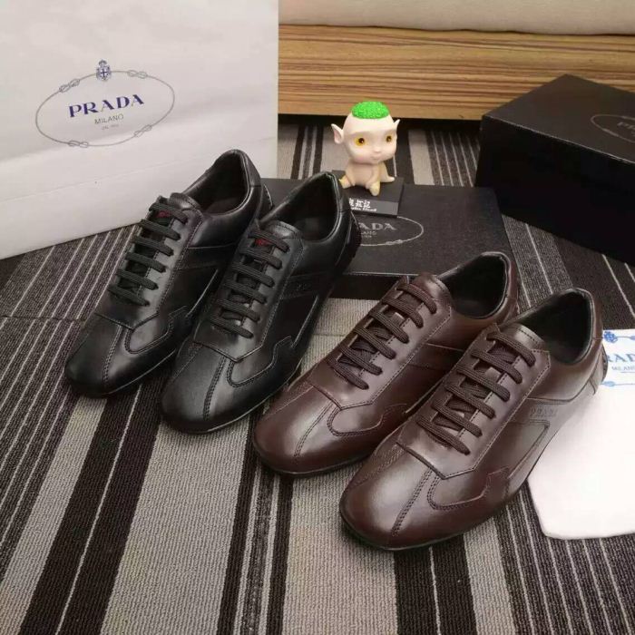 肌触りの気持ちい〜 2016 プラダ PRADA カジュアルシュッズ 2色可選