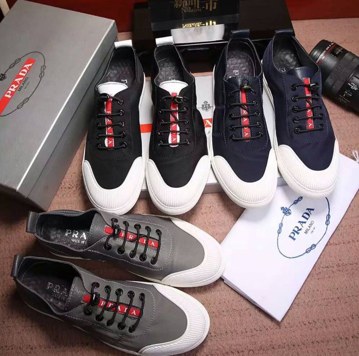 高評価の人気品 2016 プラダ PRADA フラットシューズ  2色可選