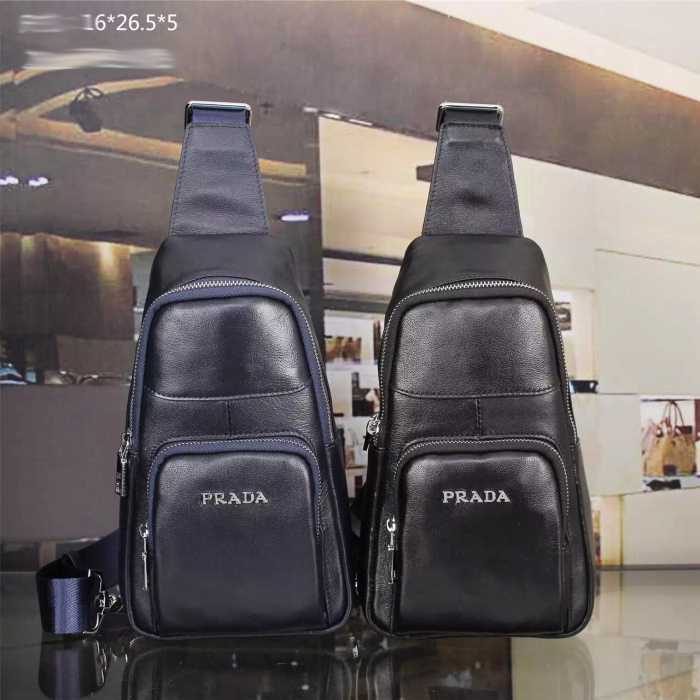 スタイルアップ効果 2016 プラダPRADA  斜め掛けバッグ 2色可選 1009