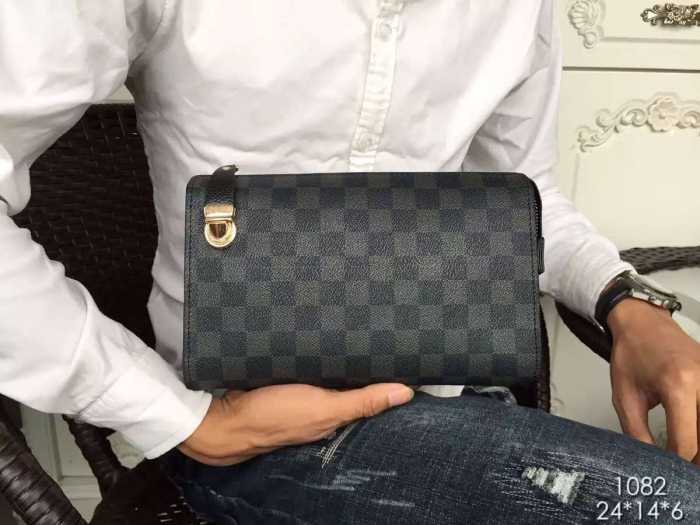 大人気☆NEW!!  2016ルイ ヴィトン  LOUIS VUITTON ポーチ 2色可選 1082
