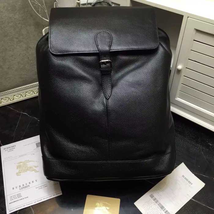 ムダな装飾を排したデザイン 2016 バーバリーBURBERRY  バックパック 1522