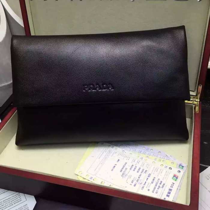 2016 めちゃくちゃお得 プラダPRADA  ビジネスケース 8100