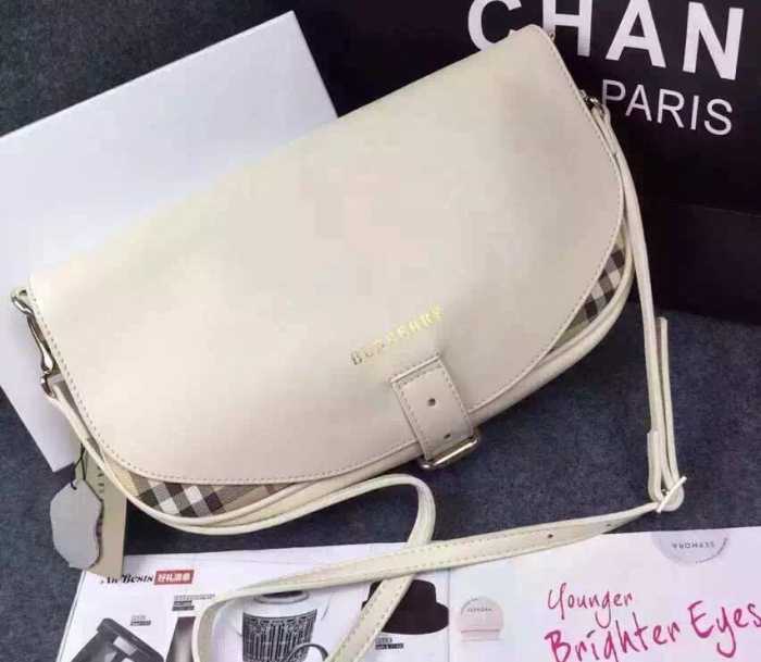 人気が爆発  2016 バーバリーBURBERRY  ショルダーバッグ 多色選択可 39421