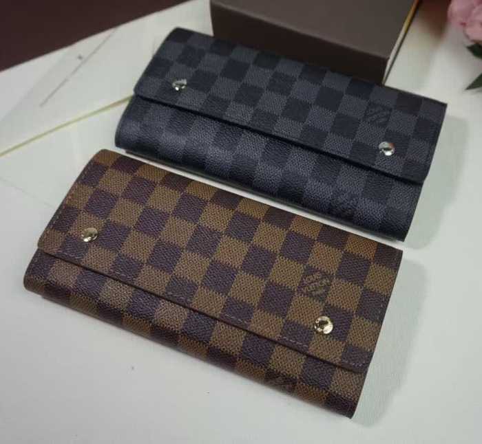 2016 高級感を引き立てる   ルイ ヴィトンLOUIS VUITTON 財布 2色可選 69084