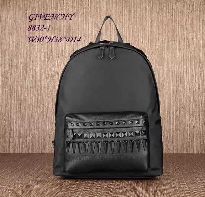 最旬アイテム  2016  ジバンシー GIVENCHY バックパック 8832-1