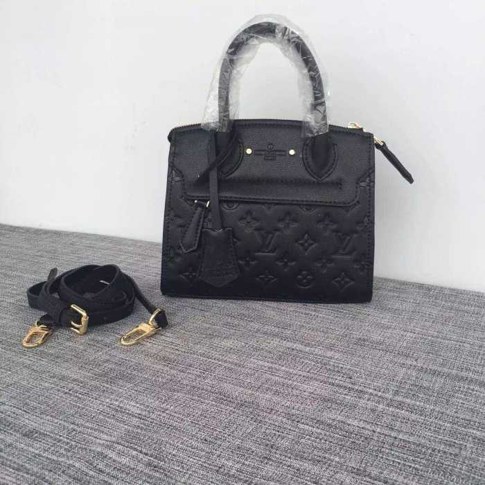 2016 コスパ最高のプライス  ルイ ヴィトンLOUIS VUITTON 手持ち&ショルダー掛け 多色選択可 41743