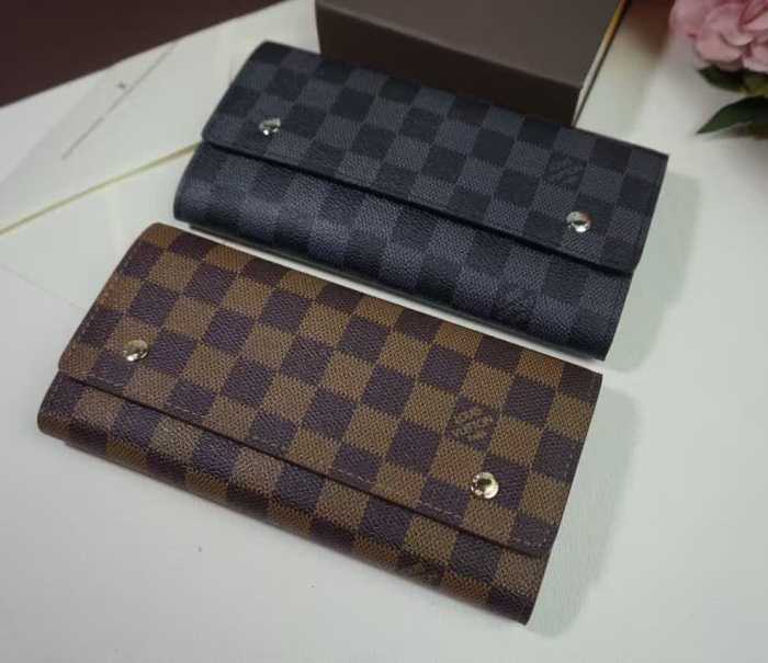 首胸ロゴ 2016  ルイ ヴィトンLOUIS VUITTON ビジネスケース 2色可選 69084