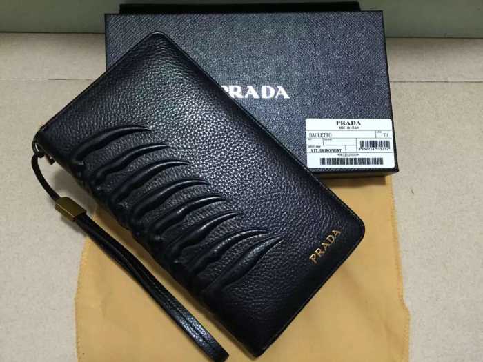 超人気美品◆ 2016 プラダPRADA  ビジネスケース 2695