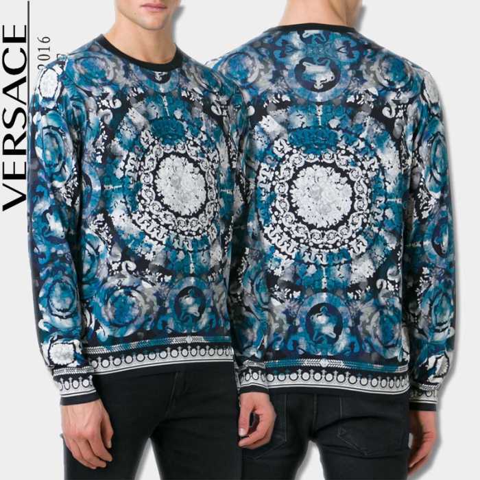 超レア2016秋冬ヴェルサーチVERSACE プルオーバーパーカー
