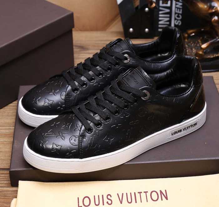 存在感のある 2016秋冬 ルイ ヴィトン LOUIS VUITTON フラットシューズ