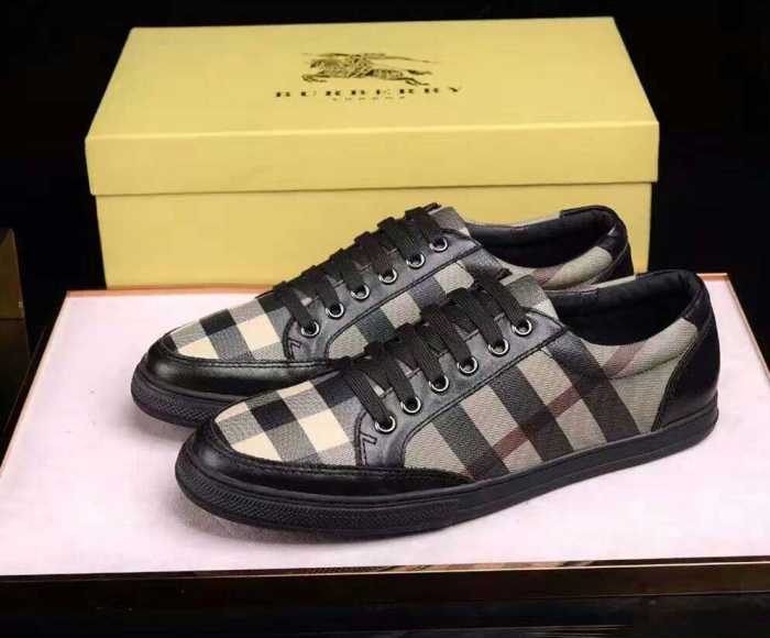 海外セレブ定番愛用 2016秋冬 バーバリー BURBERRY フラットシューズ 2色可選
