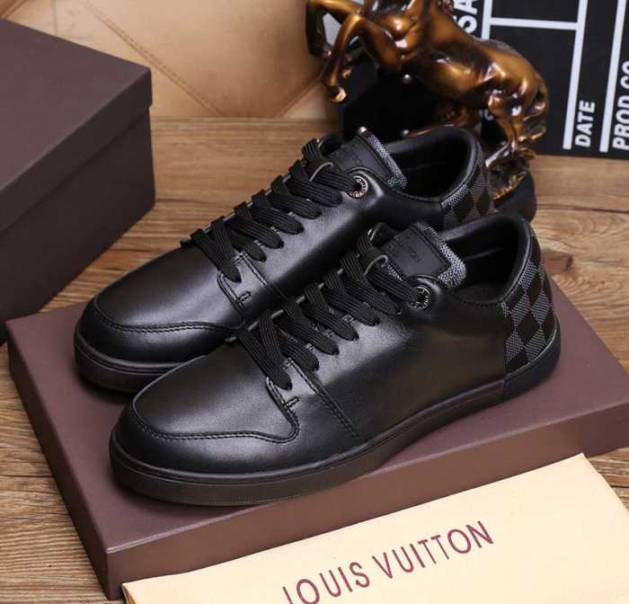 海外セレブ定番愛用 2016秋冬 ルイ ヴィトン LOUIS VUITTON フラットシューズ