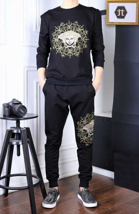 大絶賛！ 2016秋冬 ヴェルサーチ VERSACE 上下セット