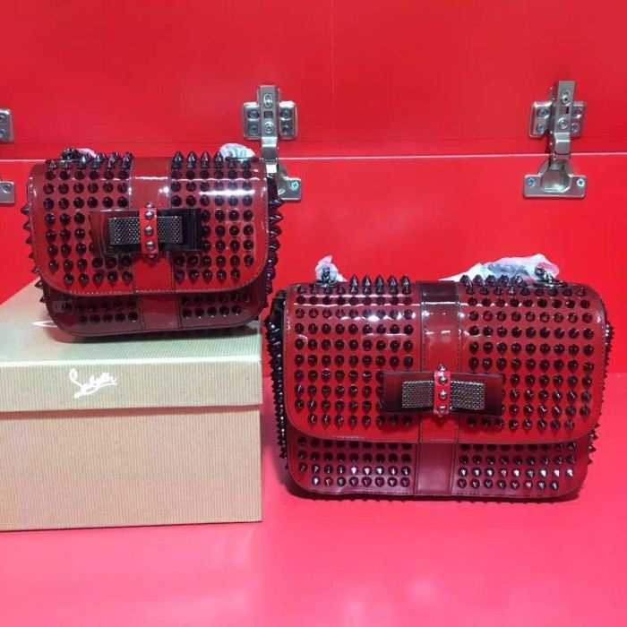 2016秋冬 christian louboutinクリスチャンルブタン 個性派 斜め掛けバッグ 2色可選