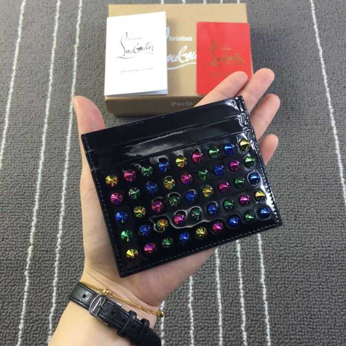 2016秋冬 落ち着いた感覚クリスチャンルブタン Christian Louboutin カードケース　シンプル
