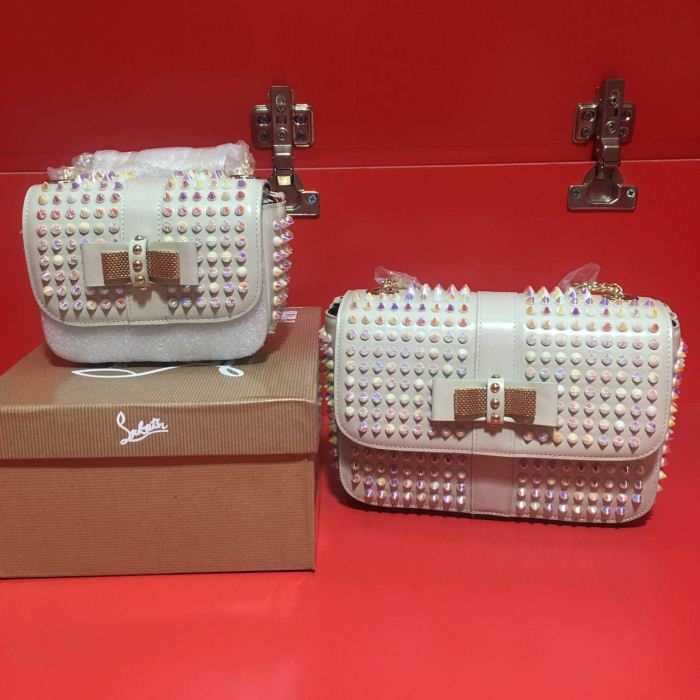 2016秋冬 クリスチャンルブタンChristian Louboutin豊富なサイズ斜め掛けバッグ 2色可選
