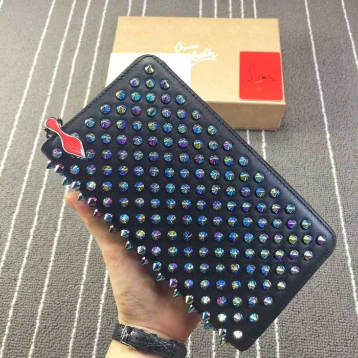 2016秋冬 高級感溢れるデザイン クリスチャンルブタンChristian Louboutin 財布