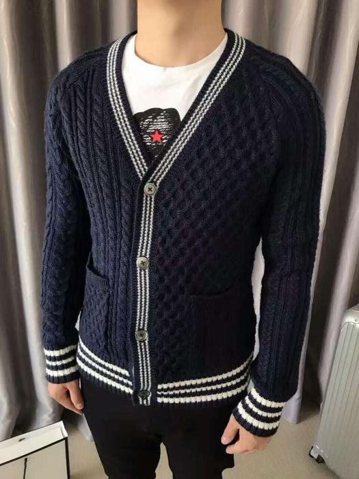  2016-17新作 魅惑  トムブラウンTHOM BROWNE セーター