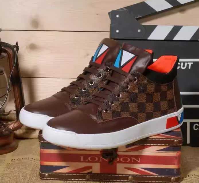 ルイ ヴィトンLOUIS VUITTON 個性的なデザイン 2016秋冬 ハイトップシューズ 2色可選