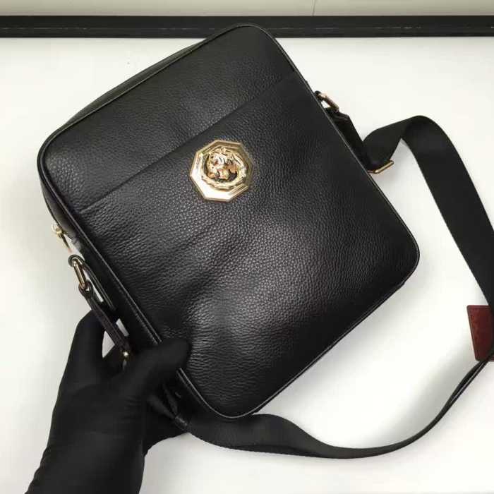 2017春夏 落ち着いた感覚 カルティエ CARTIER ショルダーバッグ 斜め掛けバッグ