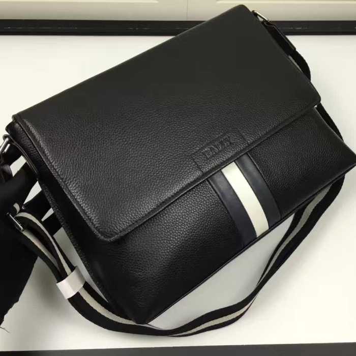人気商品 2017春夏 バリー BALLY ショルダーバッグ 斜め掛けバッグ