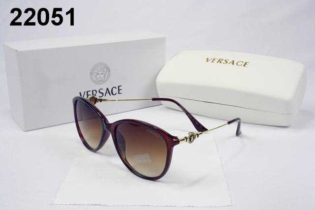 存在感のある 2017春夏 ヴェルサーチ VERSACE サングラス