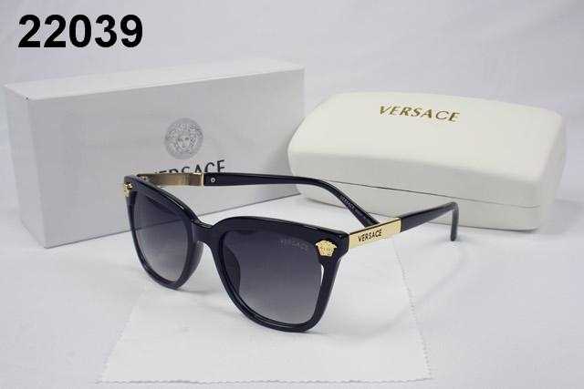 大人の個性を。2017春夏 ヴェルサーチ VERSACE サングラス