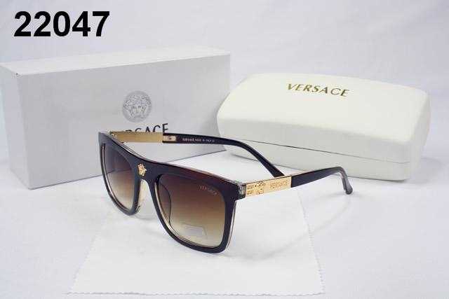 存在感のある 2017春夏 ヴェルサーチ VERSACE サングラス