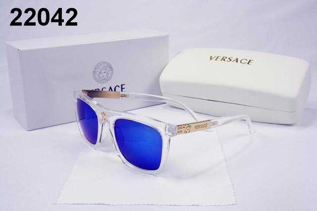 大人のセンスを感じさせる  2017春夏 ヴェルサーチ VERSACE サングラス