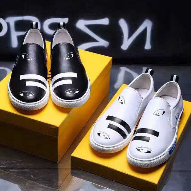 2017春夏格安！ フェンディ FENDI フラットシューズ 2色可選