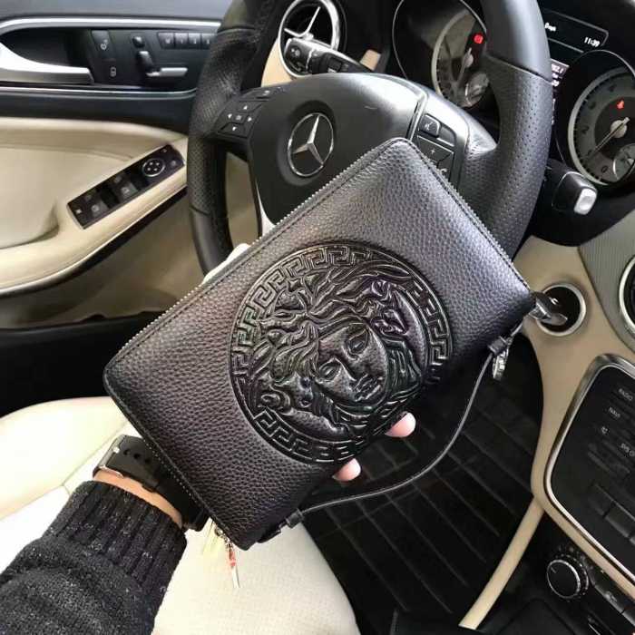 スタイリッシュな印象 2017春夏 ヴェルサーチ VERSACE 財布