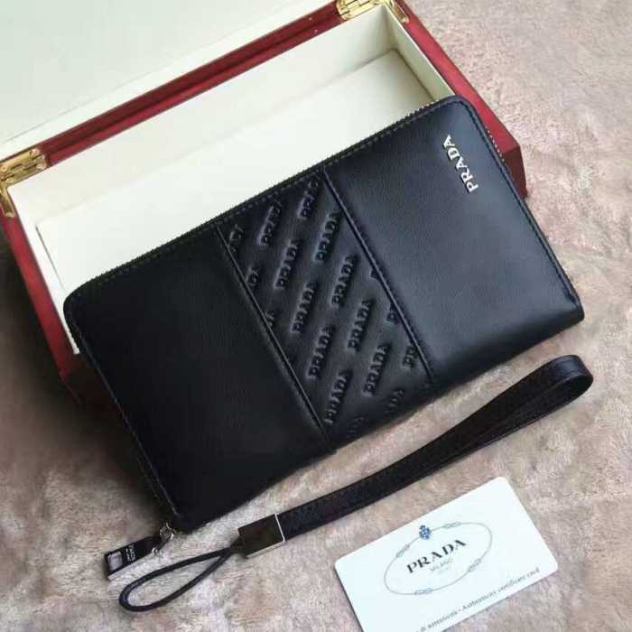 数に限りがある 2017春夏 プラダ PRADA 財布