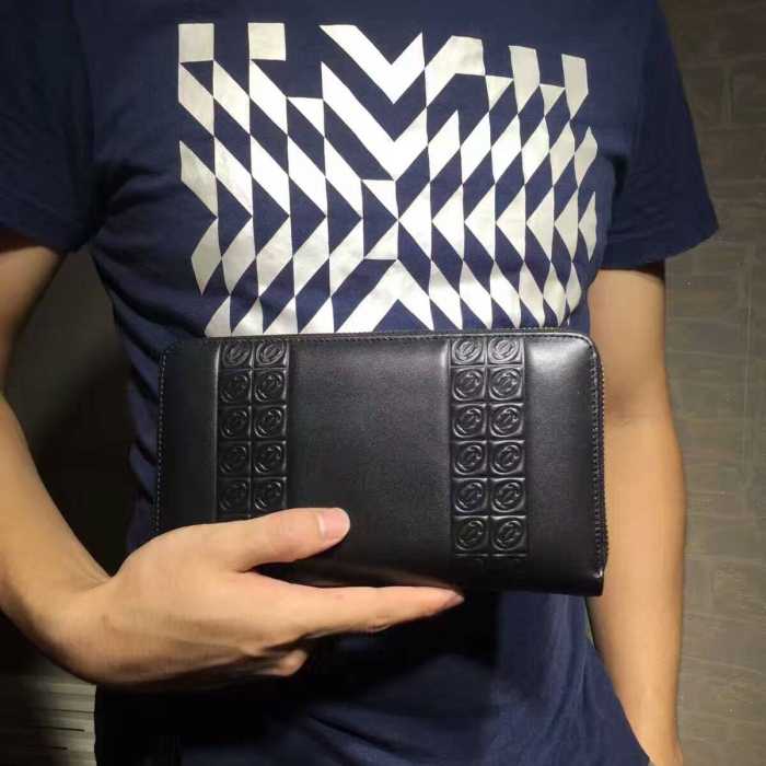 見た目的にも格好がいいカルティエコピー CARTIER 高級長財布.